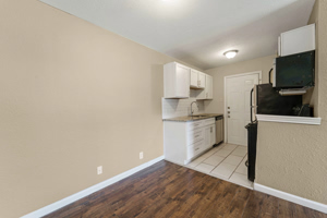 Newport-in-Dallas 29